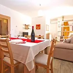 Neue Wohnung In Loborika Mit Grosser Terrasse