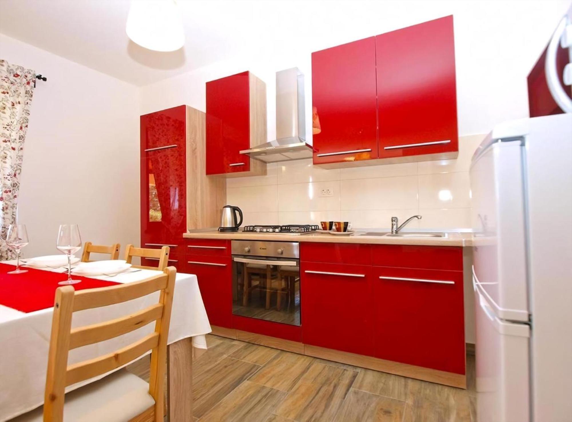 Neue In Loborika Mit Grosser Terrasse Apartman Pula