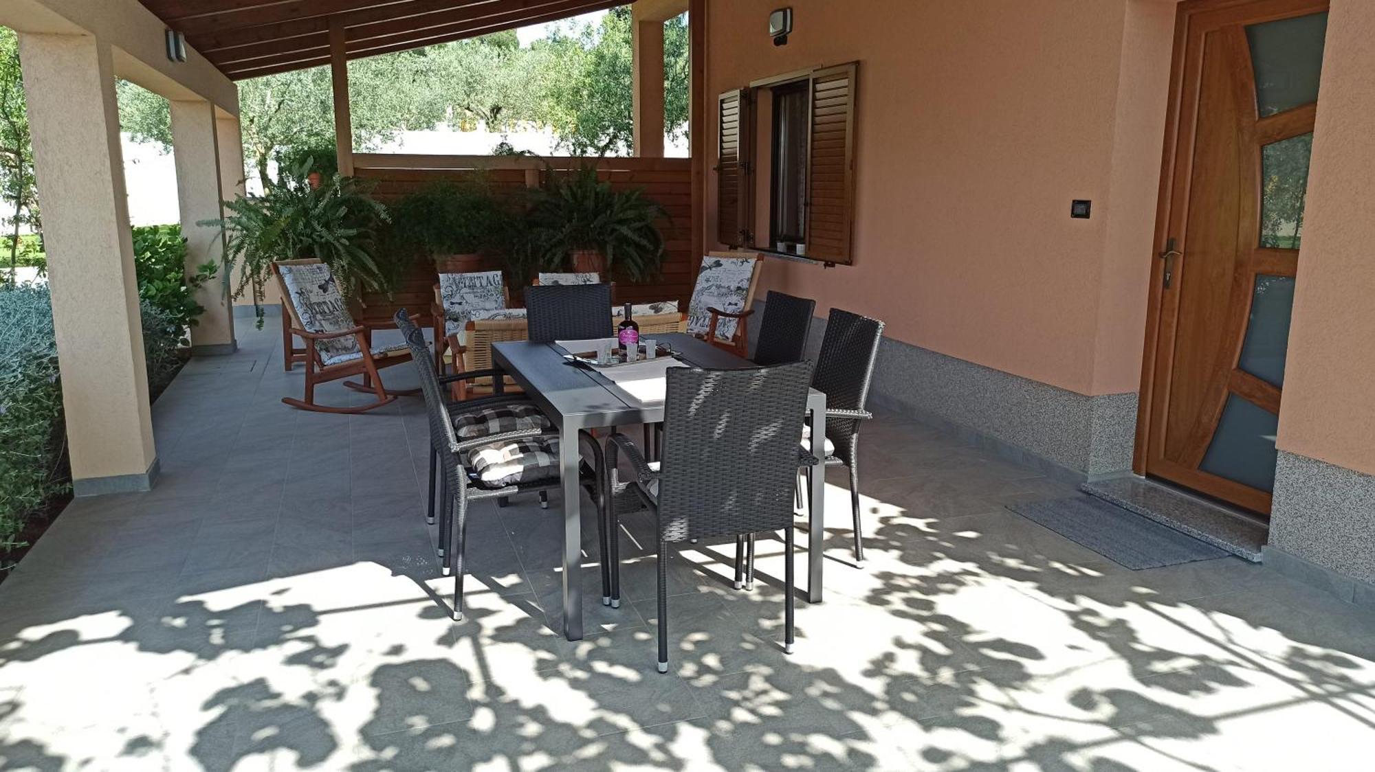 Neue In Loborika Mit Grosser Terrasse Apartman *